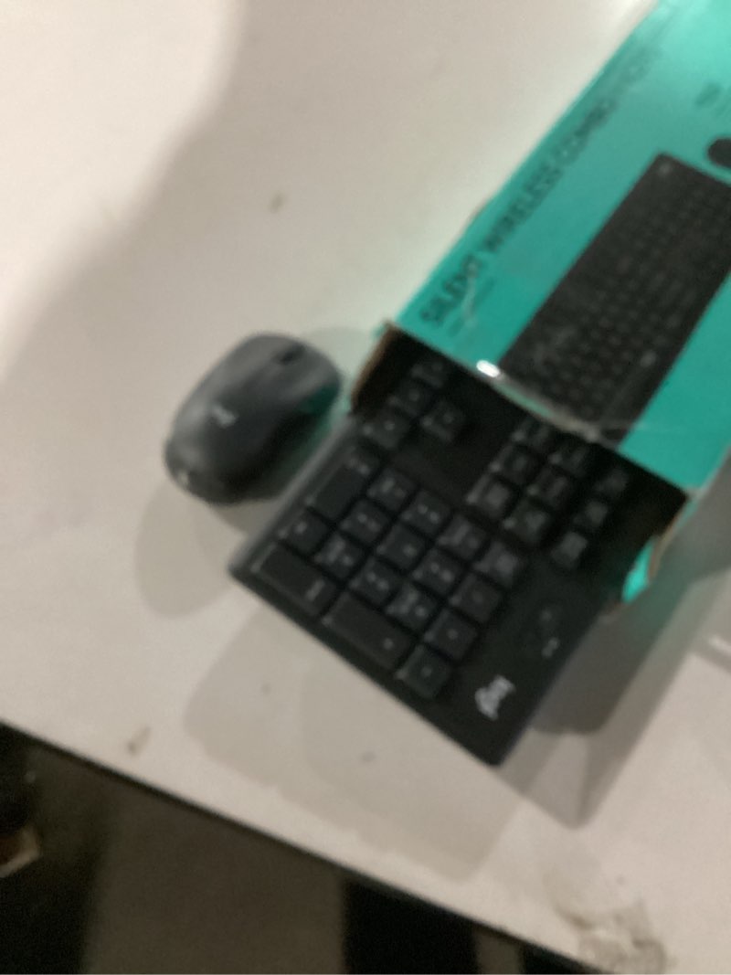 Condition photo showing Good Condition for Logitech MK295 Wireless Mouse & Keyboard Combo with SilentTouch Technology, Full Numpad, Advanced Optical Tracking, Lag-Free Wireless, 90% Less Noise - Graphite