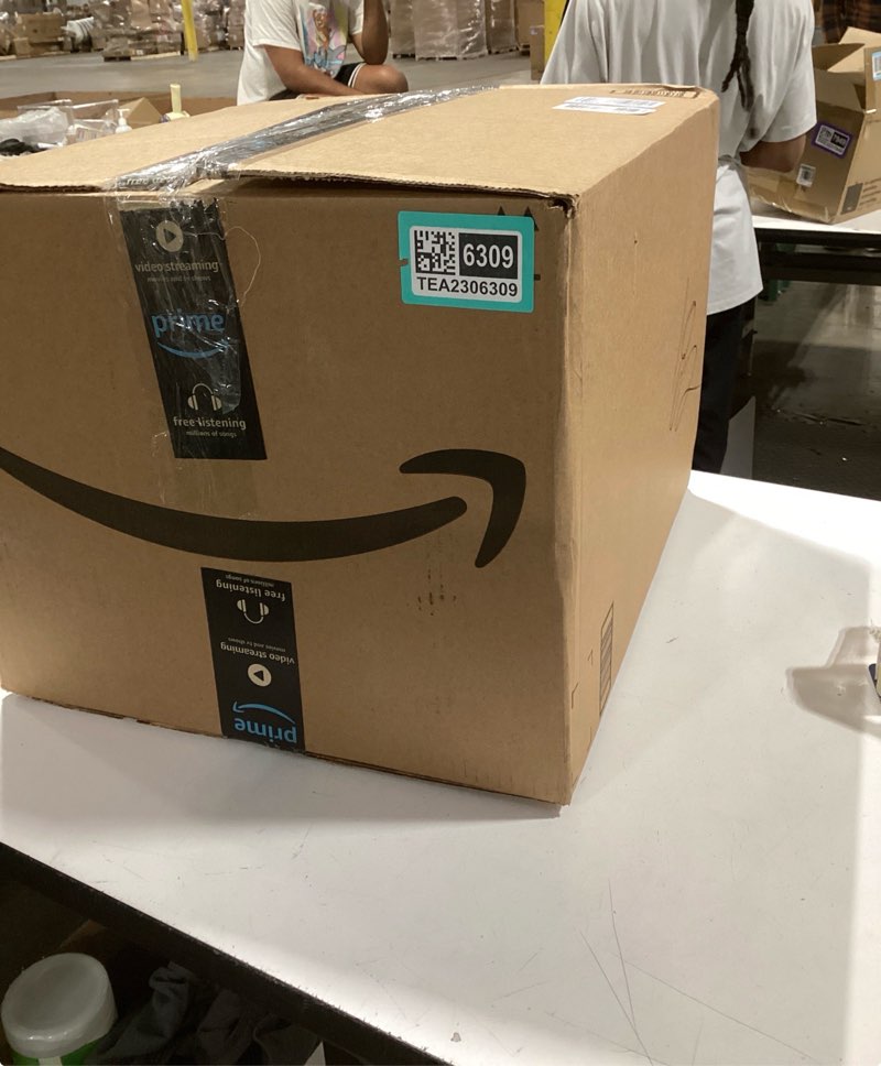 Condition photo showing Good Condition for Petmate Enclosed Cat Litter Boxes with Hinged lid