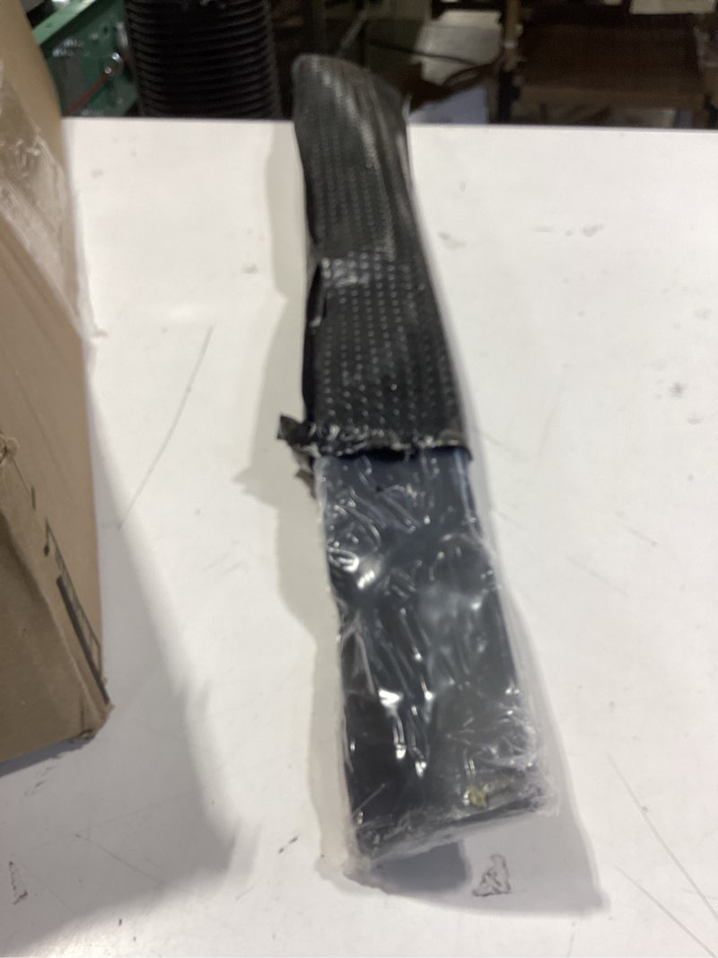 Condition photo showing Good Condition for m170642 mower blades for 42" deck compatible with john dee re x330 x350 x354 x370 x380 z335e z335m z345m z345r, 2 pack