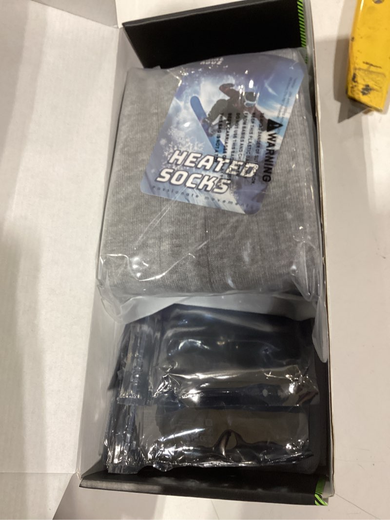 Condition photo showing Good Condition for Similar product ORORO Heated Socks with Wool-Blend Fabric, Electric Foot Warmer with Toe and Sole Heating, Battery Powered Socks Flecking Grey Large