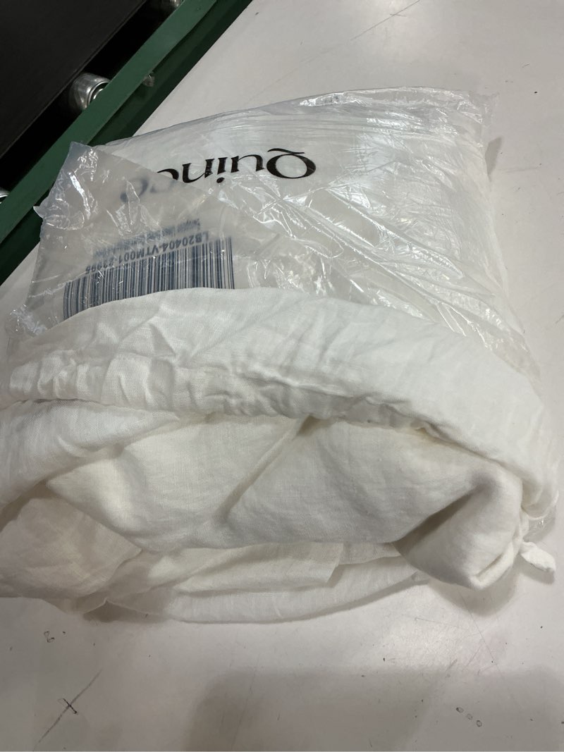 Condition photo showing Good Condition for quince european linen duvet cover white. size queen 