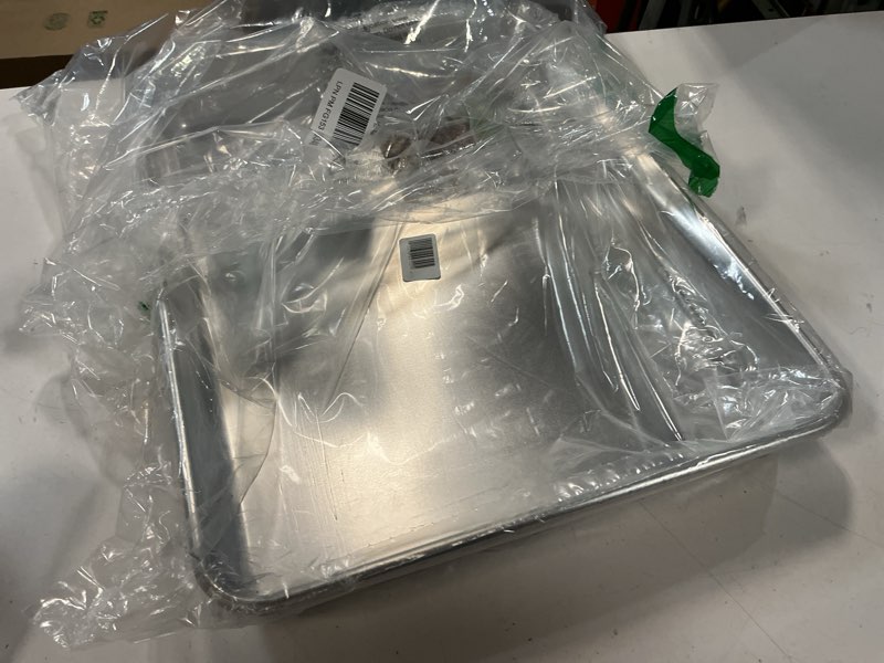 Condition photo showing Good Condition for Nordic Ware High-Sided Naturals Aluminum, 1 Pack