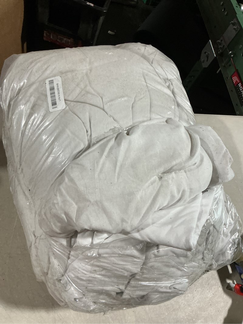 Condition photo showing As Is for bedsure full comforter set - grayish white soft bedding for all seasons, cationic dyed bed set, 3 pieces, 1 full size comforter (82"x86") and 2 pillow shams (20"x26"+2") full 06 - grayish white