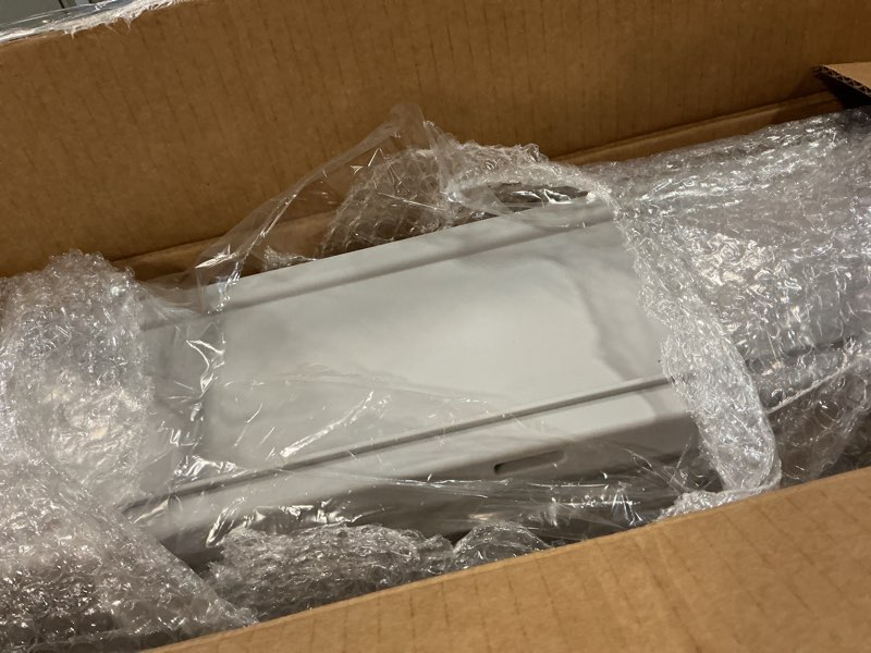 Condition photo showing As Is for 23.5''x15.7''x6'' Enclosed Stainless Steel Litter Box with Lid, XL Sifting Litter Box for Pine Pellets, High Sides Metal Litter Box System for for Big Cats, Anti-Leakage, Easy Cleaning, Less Tracking Large