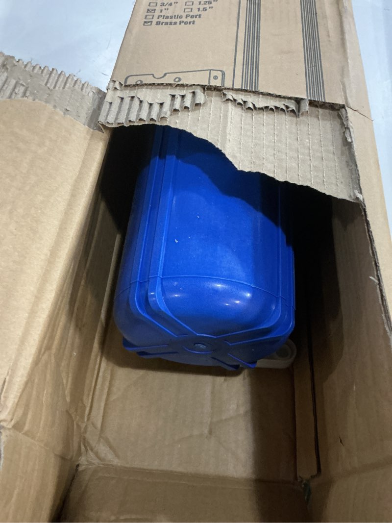 Condition photo showing As Is for geekpure 20 inch whole house water filter housing-1" npt brass port -fit 4.5" x 20" filter -blue(1)