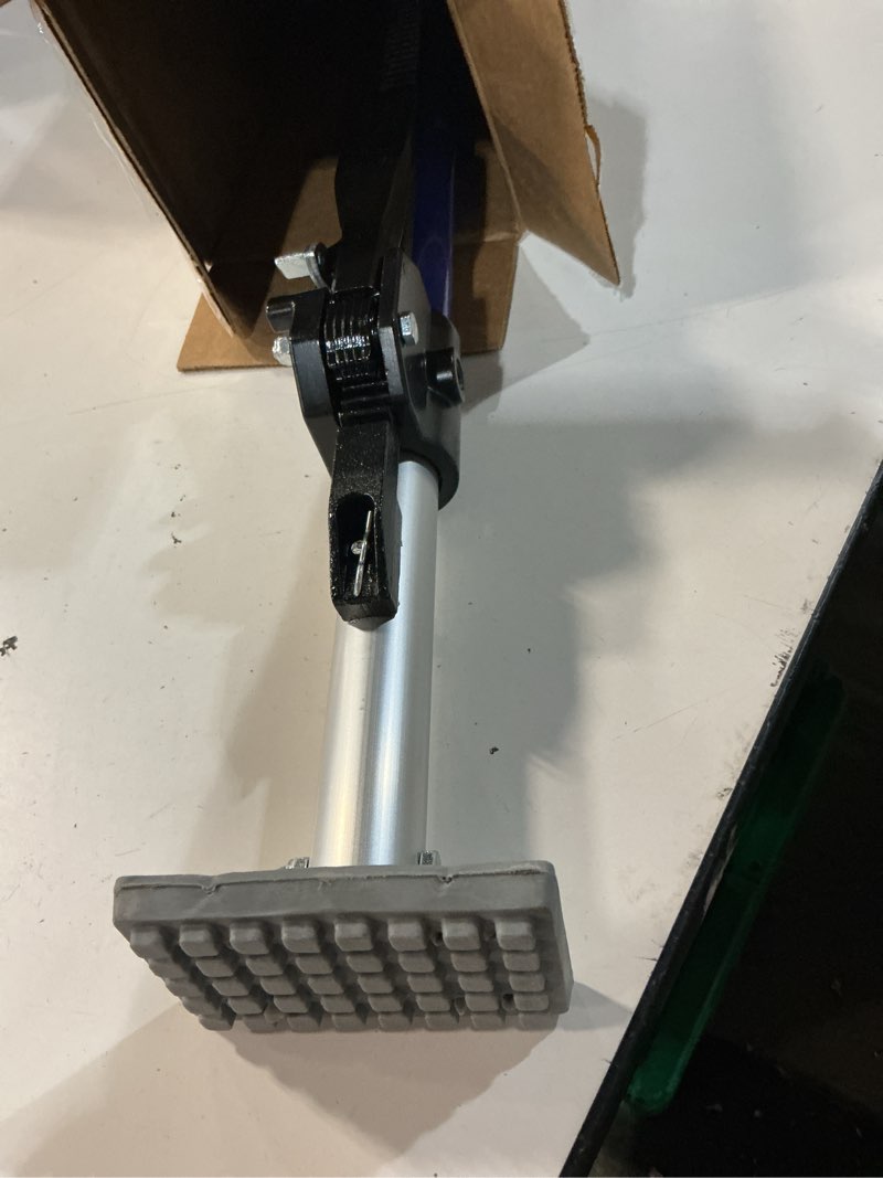 Condition photo showing Good Condition for anluload cargo bar 44"-74", non-slip pickup bed divider,adjustable stabilizer?aluminum strut,cargo bar for suv, trailer, van