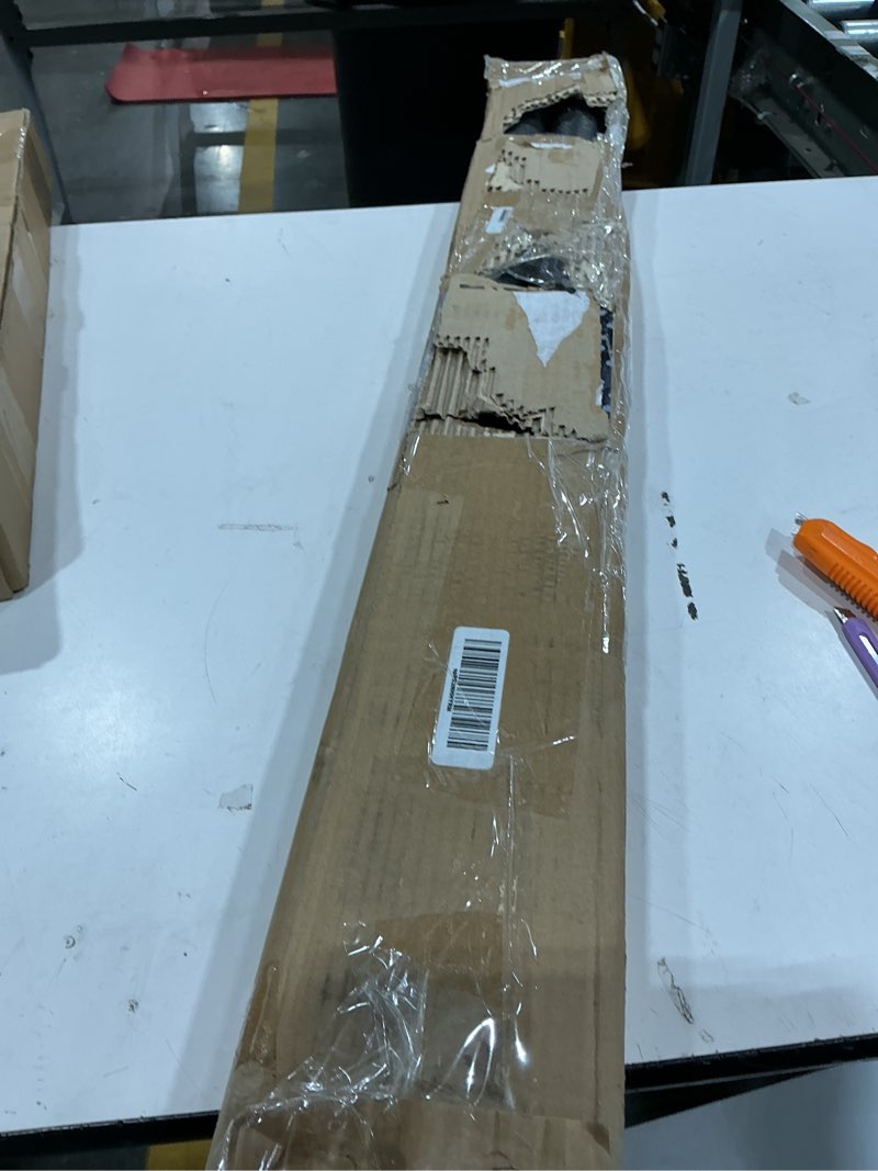 Condition photo showing Good Condition for metal tent