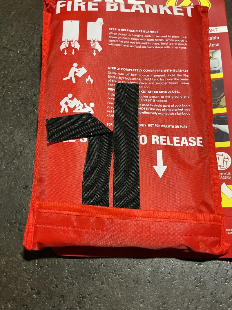 Condition photo showing New/Like New for klear concepts 40 in. x 40 in. fire blanket