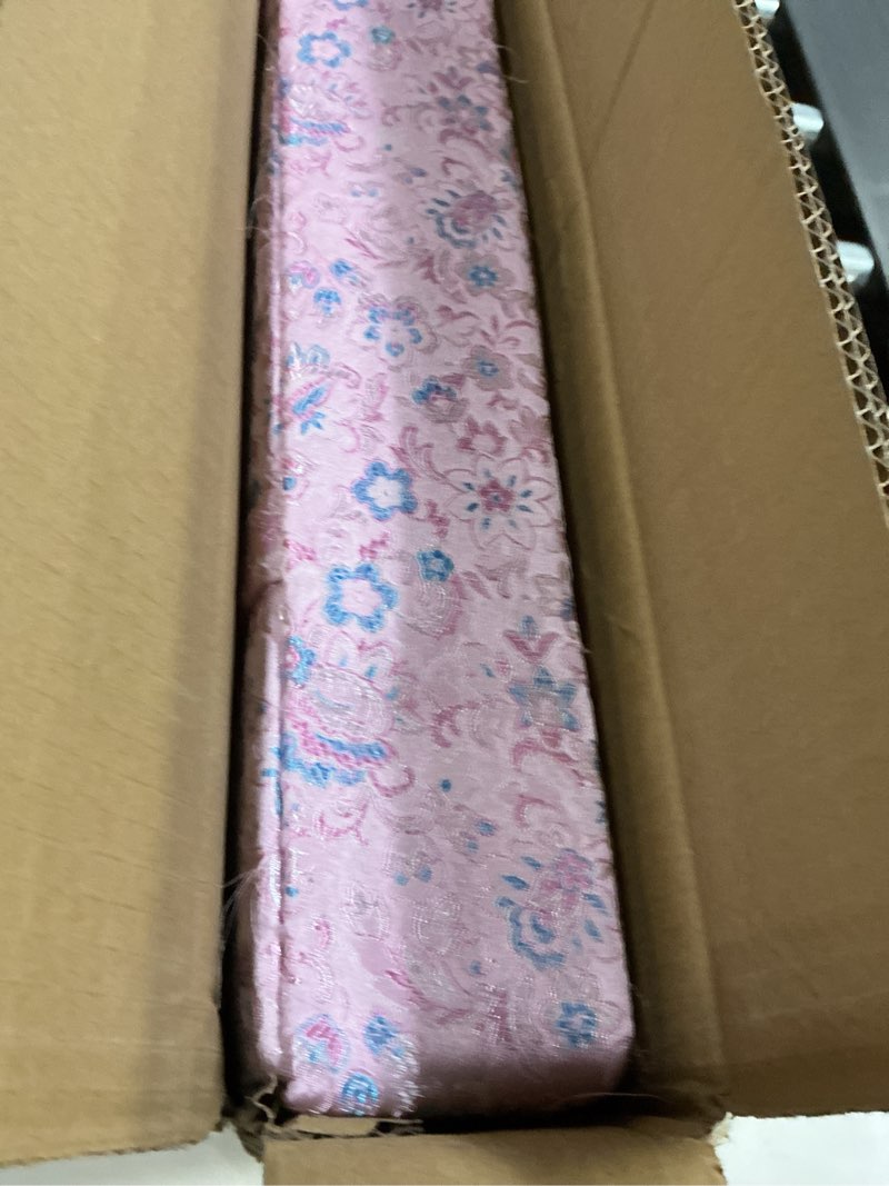 Condition photo showing New/Like New for american mahjong game set, 166 pink tiles, pink bag and entire accessories, 4 all-in-one rack/pushers, mahjong tiles set
