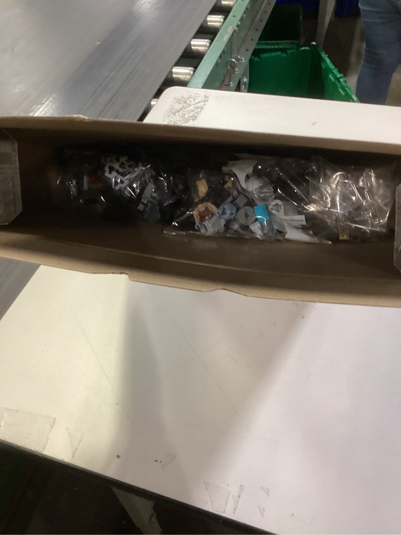 lego star wars: skeleton crew the onyx cinder building set, star wars toy with 5 minifigures, 75374