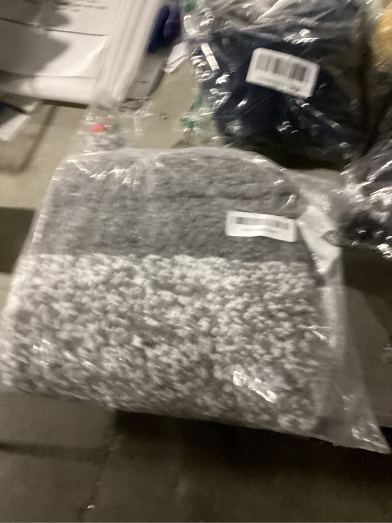 Condition photo showing Good Condition for Arotive Microfiber Bathroom Rugs, Shaggy Soft and Absorbent Bath Rug, Non-Slip, Thick Plush Machine Washable Dry Bath Mats for Bathroom, Tub and Shower, 34x21, Grey, Rectangular Grey Rectangular 34" x 21"