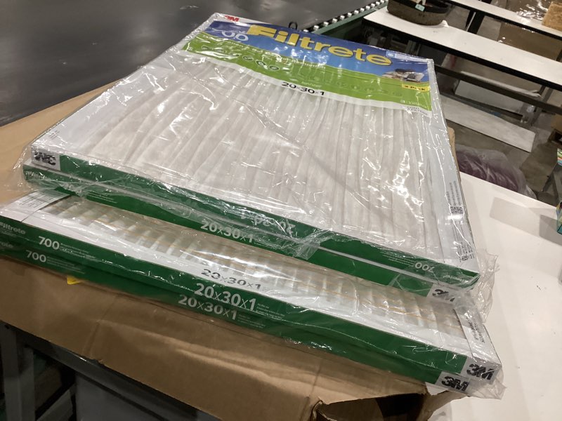 Condition photo showing As Is for filtrete 20x30x1 ac furnace air filter, merv 8, mpr 700, tough on pollen, easy on airflow, 3-month pleated 1-inch electrostatic air cleaning filter, 4-pack (actual size 19.880 x 29.880 x 0.8125 in )
