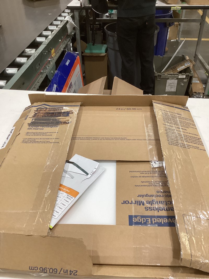 Condition photo showing New/Like New for 20 Inch Square LED Flush Mount Ceiling Light, 50W, 5000LM 3000K/4000K/6000K CCT Selectable, Large Square LED Flat Panel Ceiling Light Fixture for Bedroom,Kitchen,Living Room (White 1PK) White Square-20inch-1PK