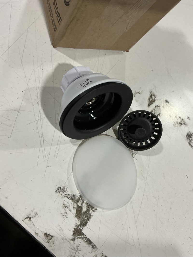 Condition photo showing Good Condition for kraus 4.5-in plastic rust resistant strainer