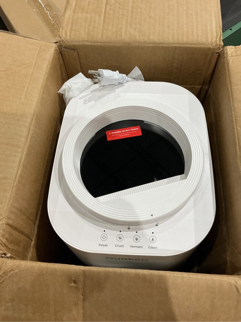 Condition photo showing Good Condition for 4l electric composter for kitchen, smart countertop compost bin, odorless | low noise | auto-cleaning | turn food waste into fertilizer, indoor food waste compost machine, white