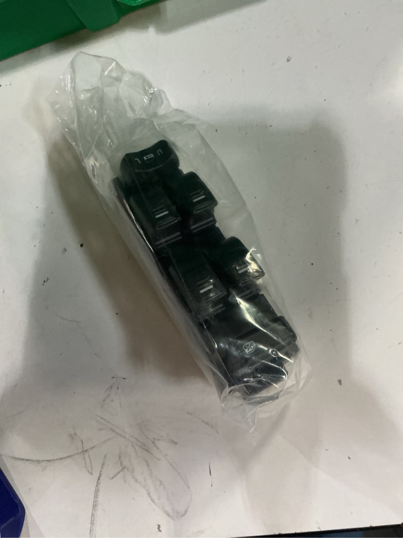 Condition photo showing Good Condition for lcwrgs master power window switch driver side compatible with 2004-2012 chevrolet colorado, 2004-2012 gmc canyon, 2006-2010 hummer h3, 2009-2010 hummer h3t, replaces 25779767