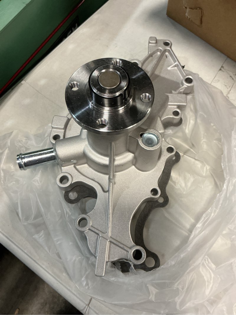 Condition photo showing Good Condition for Untitled Item