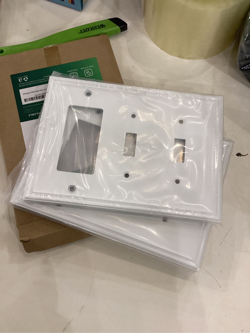 TREEWELL 2-Pack Combo Double Toggle/Single Decorator Outlet Cover Plate, Zinc Alloy Decorative Pure White 4 Gang Switch Plates for Electrical Outlets, Receptacle, GFCI Outlet, Dimmer Switch 2 Toggle/1 Decorator 2PK Pure White