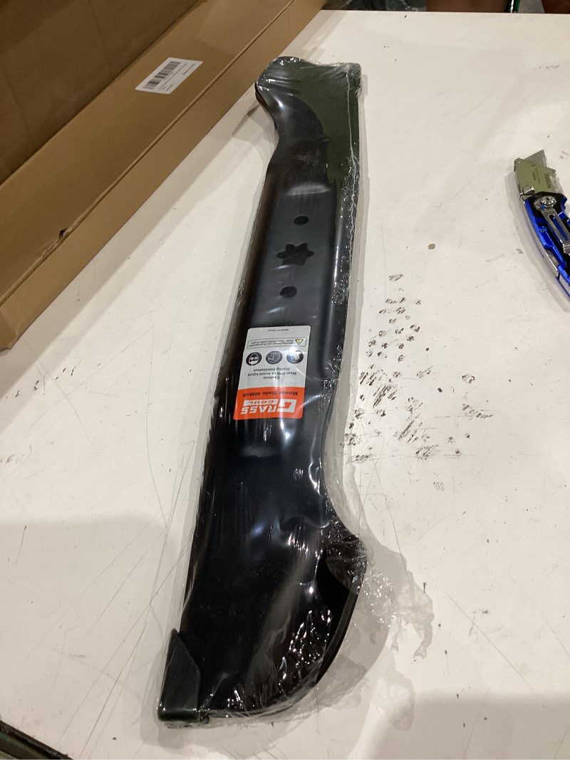 Condition photo showing Good Condition for grasscool 46 inch mower blades replace cub cadet 942-04244a for enduro xt1-46 lt46 lx46 ltx1045 ltx1046 xt2-46 zero turn lawn tractor with 6-star mounting pattern 942-04290 high-lift 23-1/4" - 6 pt star