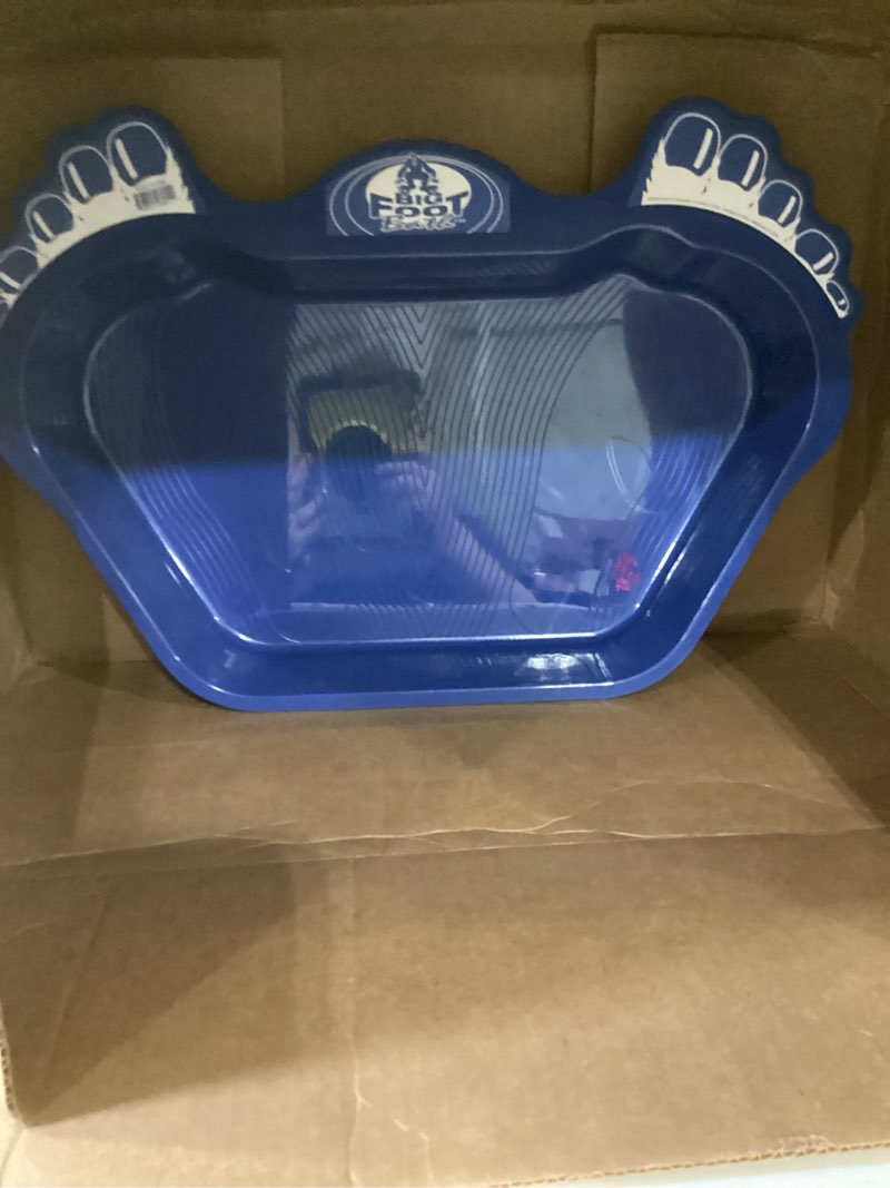 Condition photo showing Good Condition for swimline hydrotools plastic-molded footbath – soaking tray for washing feet outdoors – removes sand & dirt from house or pool – heavy-duty construction, textured non-slip surface, xl, dark blue