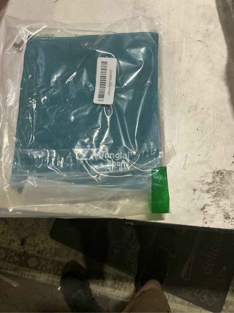 Condition photo showing New/Like New for bowling leather shammy pad bowling ball leather towel 2pcs packed red&teal