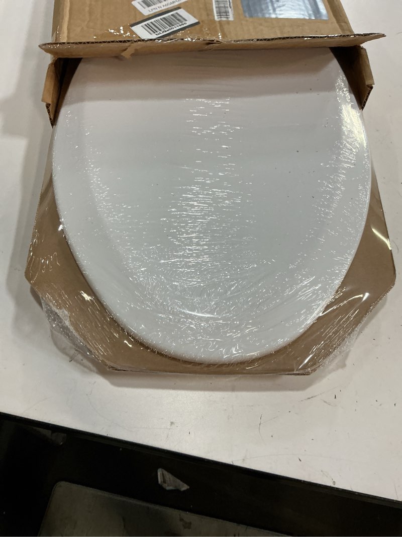 Condition photo showing Good Condition for bemis 1500ec 390 lift-off wood elongated toilet seat, cotton white (pack of 1) | durable enameled wood resists chipping & scratching, fits all standard elongated toilets, made in usa, 1500ec 390