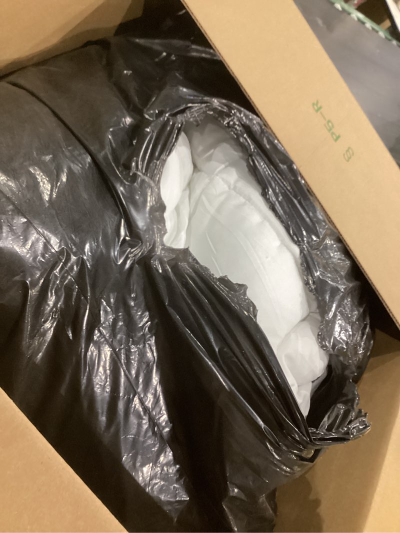 Condition photo showing Good Condition for Linenspa Comforter Duvet Insert Oversized King White Down Alternative All Season Microfiber-Oversized King Size - Box Stitched White Oversized King