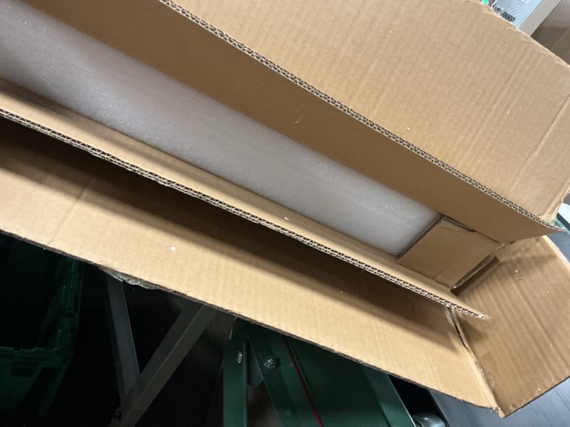 Condition photo showing Good Condition for pizza stone, rectangular extra large 23.6" x 15.8" x 0.6" pizza stones for oven grill bbq, industrial commercial heavy duty cordierite baking stone for pizza bread, outdoor pizza accessories rectangle 23.6" x 15.8"
