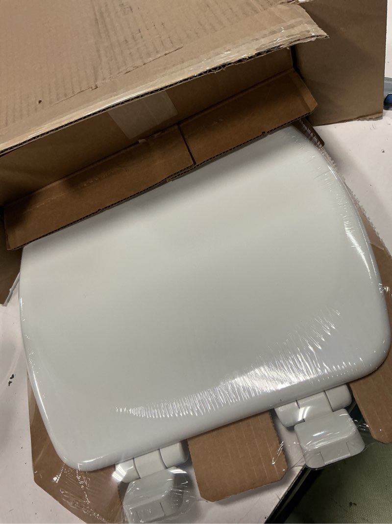 Condition photo showing New/Like New for mayfair linden slow close toilet seat, non slip heavy duty wood, easy install, made in usa, elongated, white, 2 pack elongated 2-pack seats