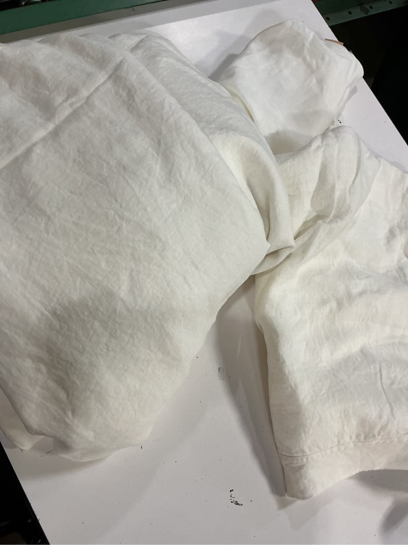 Condition photo showing Good Condition for quince, european linen double flange duvet cover, set of 3 pcs(king/cal king) ivory