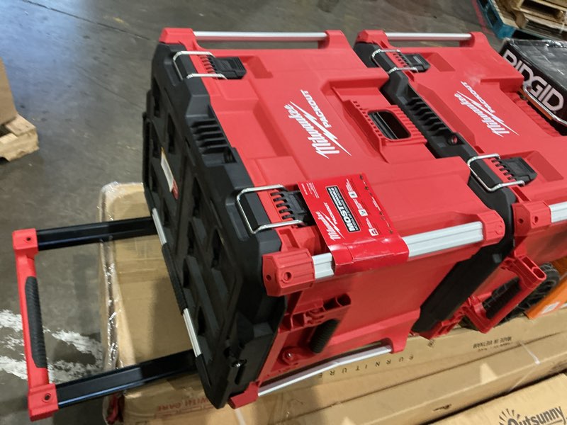 Condition photo showing Good Condition for milwaukee packout™ xl tool box