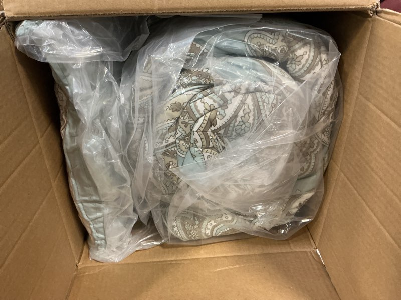 https://lotting-media.assets.bidfta.com/lotting_a004d93c-1733-420b-8718-6bf31012cbe4