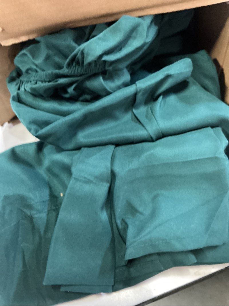 Condition photo showing As Is for love's cabin king size comforter set dark green, 7 pieces king bed in a bag, all season bedding sets with 1 comforter, 1 flat sheet, 1 fitted sheet, 2 pillowcase and 2 pillow sham | soft king dark green