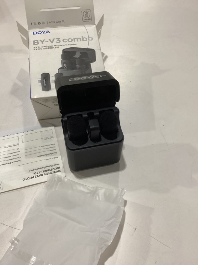 Condition photo showing New/Like New for boya by-v3 combo wireless microphone for iphone android smartphone,100m los range,36h duration,noise cancellation,plug&play lavalier lapel mics for vlogging interview 2-in-1 charging case(2tx+2rx) by-v3 combo(2tx+2rx+cc)