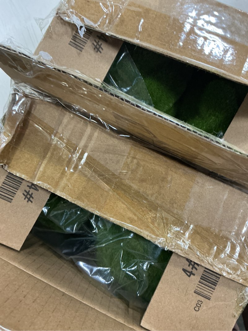 Condition photo showing New/Like New for stobaza 4pcs fake green moss balls, decorative green moss, simulated topiary ball, floral arrangements for garden wedding party decoration 2