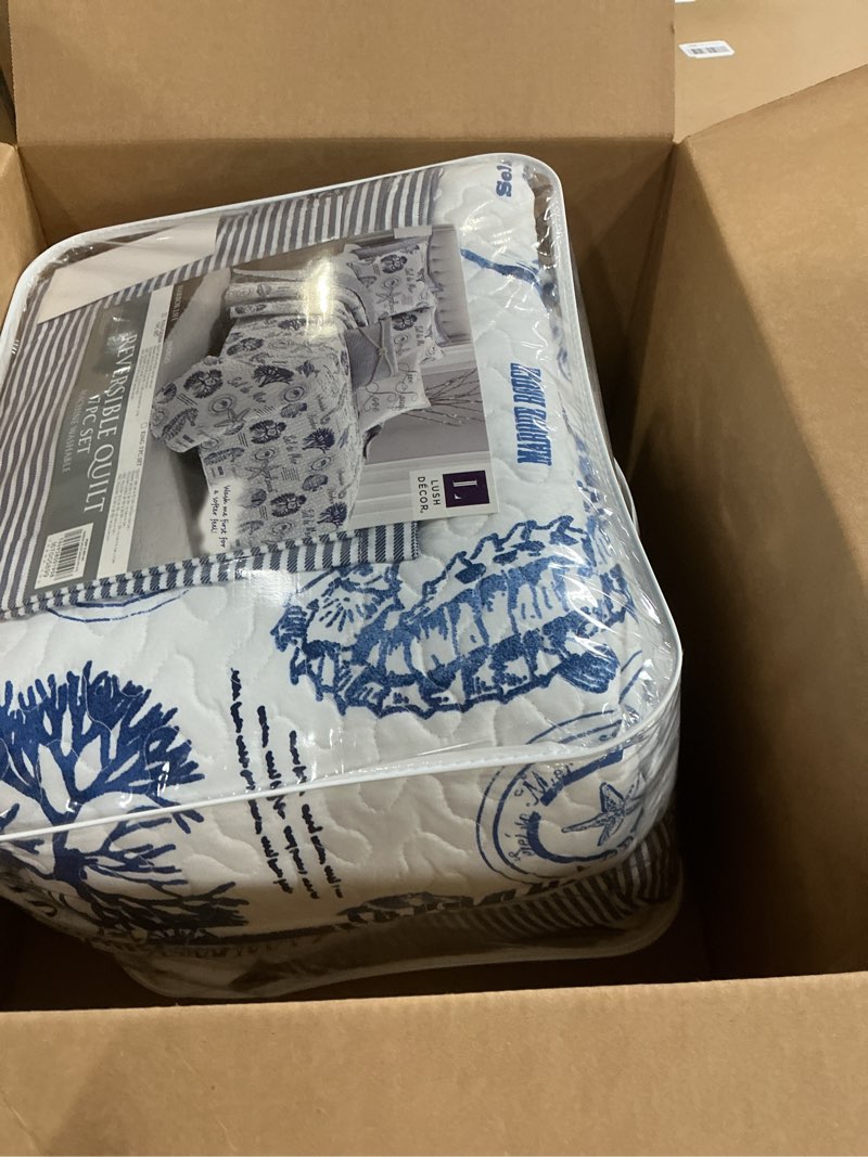 Condition photo showing Good Condition for Full/Queen 7pc Harbor Life Reversible Quilt Set Indigo - Lush Décor: Coastal Coverlet, Microfiber Bedding Sets