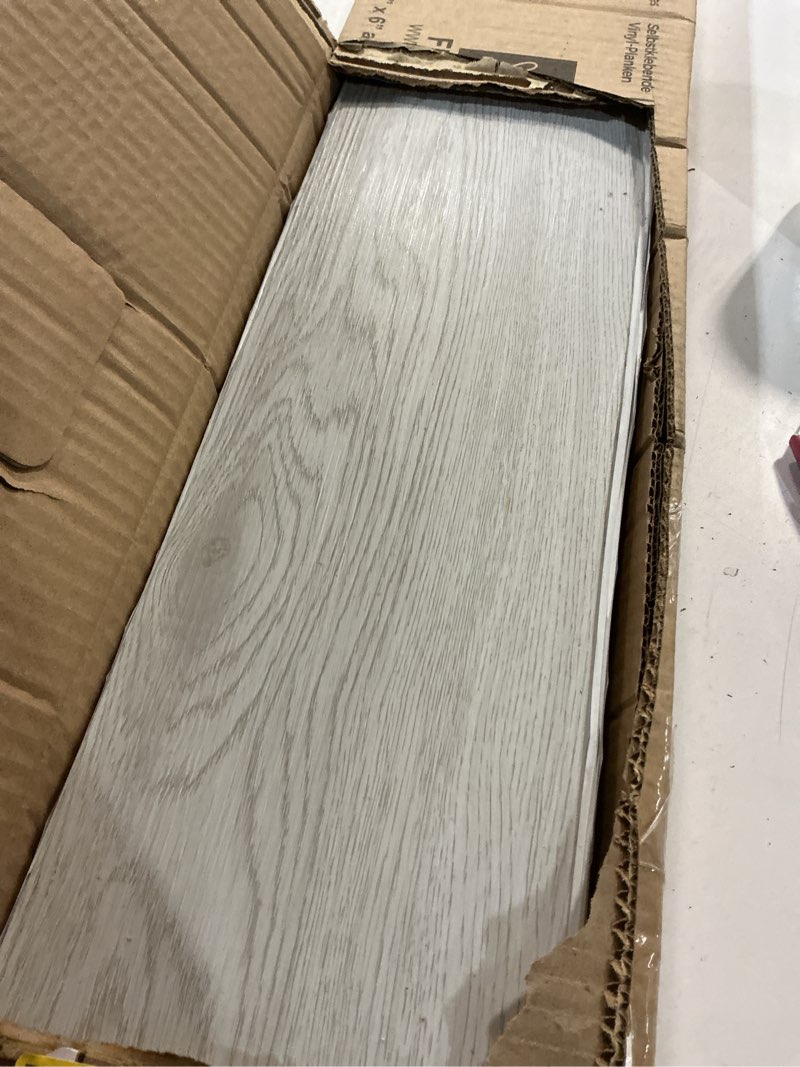 Condition photo showing Good Condition for vinyl flooring - lino flooring with wood effect,peel and stick floor tiles,15x90cm 2.0mm 18pcs environmentally friendly,for kitchen living room(27sq.ft,white oak) 27 sq.ft/18 planks white oak
