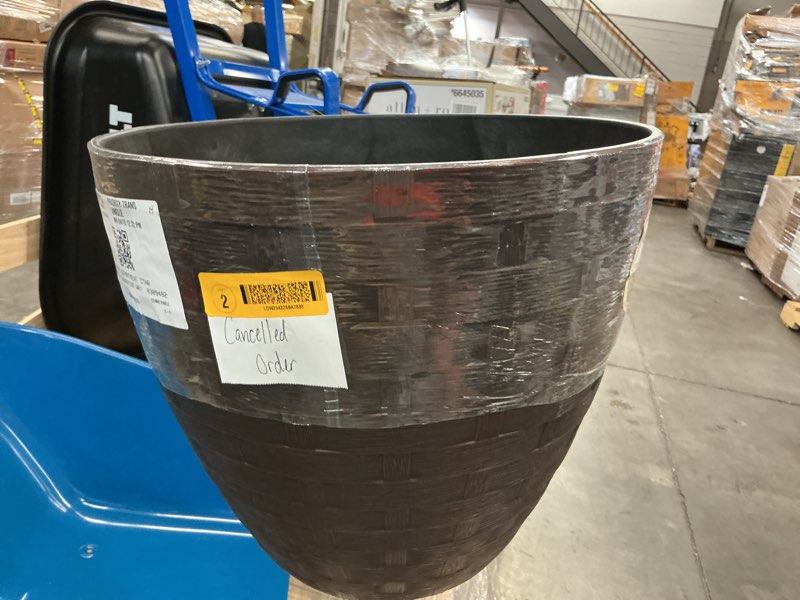 Condition photo showing Good Condition for cone 19.3-in w x 19.3-in l x 16.65-in h rust resin indoor/outdoor planter