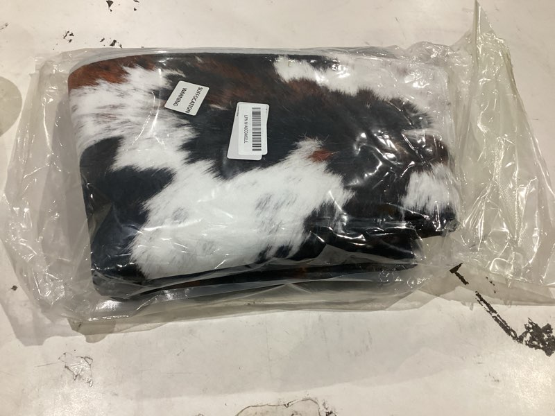 Condition photo showing Good Condition for BBSET Cow Western U Shaped Toilet Rugs Washable 24"x20", Cowhide Skin Brown White Scalloped Contour Bath Mats for Bathroom Non Slip, Microfiber Absorbent Soft Cute Bath Mats (Cow) U Shape-cow Skin