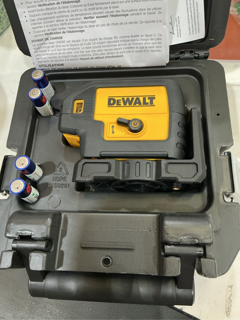 Condition photo showing New/Like New for dewalt laser, 5-beam (dw085k) 5 spot red