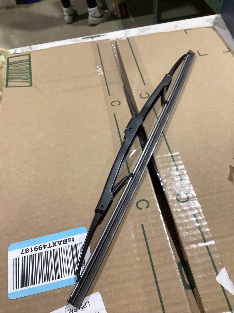 Condition photo showing Good Condition for bosch h382 oe specialty rear wiper blade; 15" - single