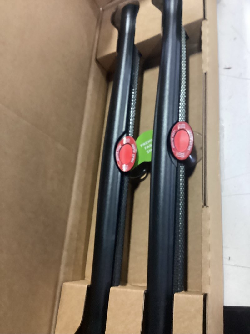 Condition photo showing New/Like New for Munchkin Sun Safety Car Window Rollershade with Heat Alert - Black - 2pk