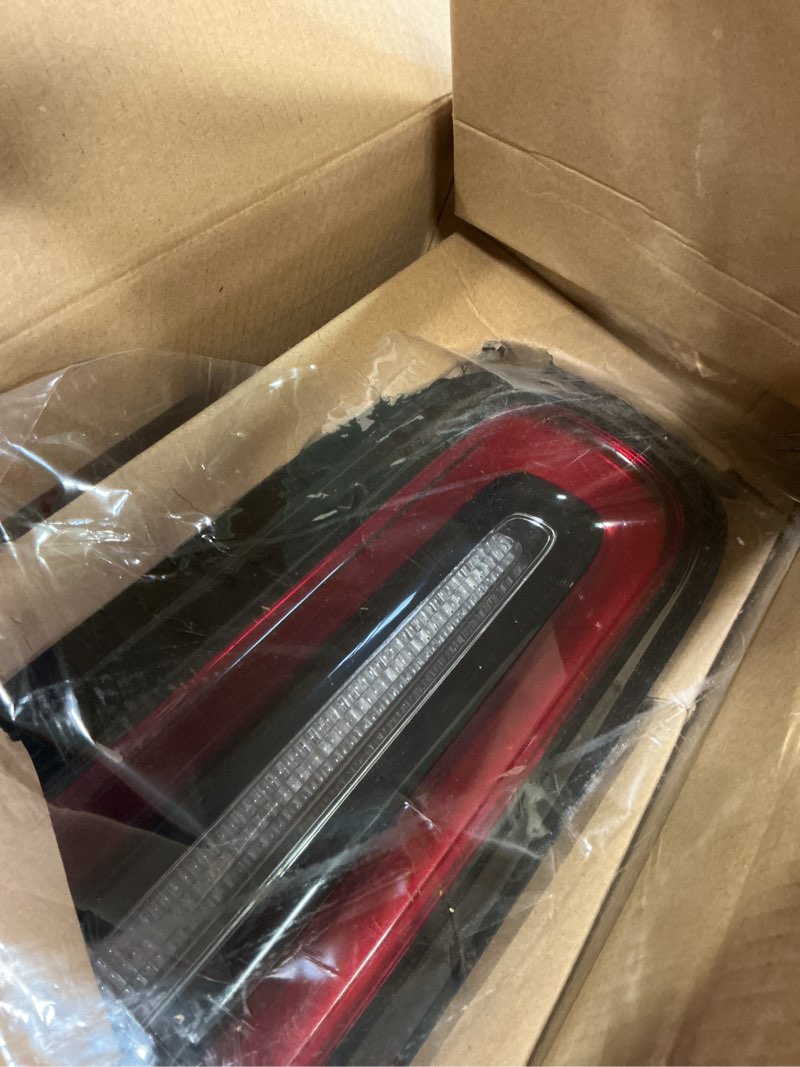 Condition photo showing New/Like New for Right Passenger Side Outer Tail Light LED Rear Lamp Compatible for 2014-2023 Dodge Durango With Bulbs 68155948AC 68272126AA Right Passenger Side (1PC)