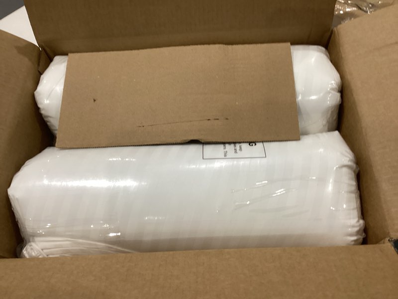 Condition photo showing Good Condition for beckham hotel collection bed pillows standard/queen size set of 2 - original soft down alternative pillow for sleeping - soft support for back, stomach or side sleepers queen / standard white