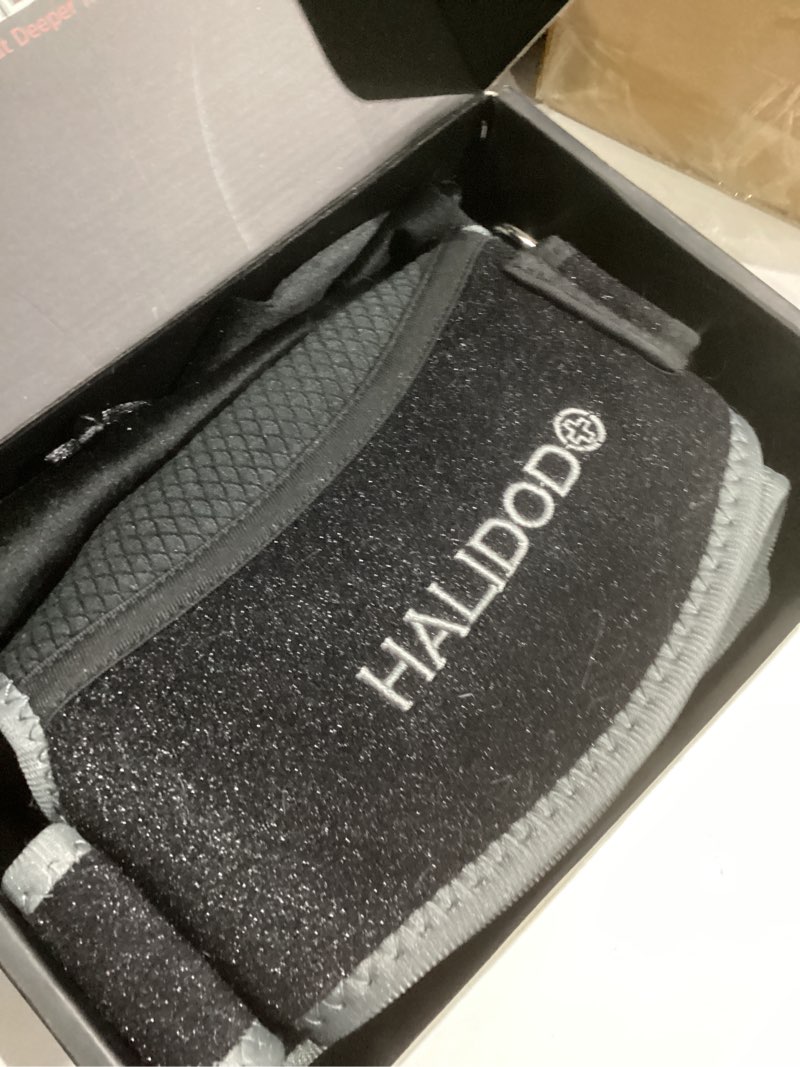 Condition photo showing Good Condition for HALIDODO Red Light Therapy & Vibration Massage Knee Brace - Wireless Rechargeable Controller, 660nm & 850nm Red Light Therapy Heated Device for Knee/Joint/Elbow/Shoulder. Black Knee