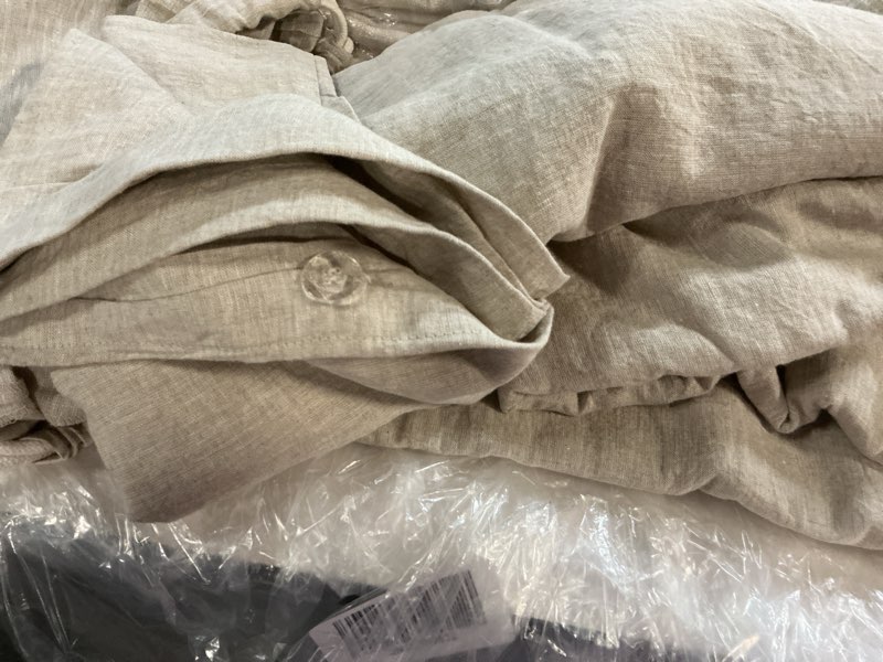 Condition photo showing As Is for quince european linen duvet cover color is toffee size king 1pcs