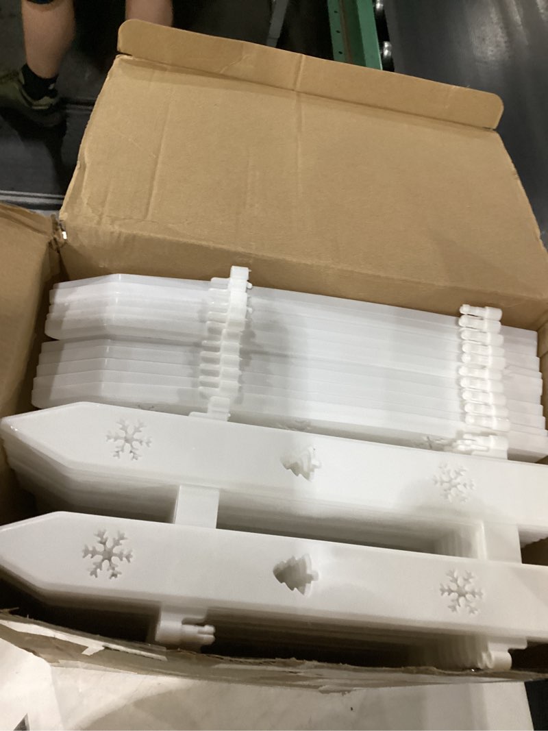 Condition photo showing Good Condition for 100 pcs white garden fence edging, 29.5ft total plastic picket fence border for flower beds, 12 inch decorative lawn edging landscape guard for yard path small animal & holiday decor white 100