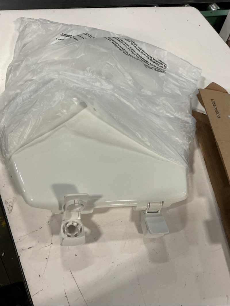 Condition photo showing Good Condition for bemis 7300slec slow close toilet seat, easy clean hinges and durable plastic seat, made in usa, elongated, white