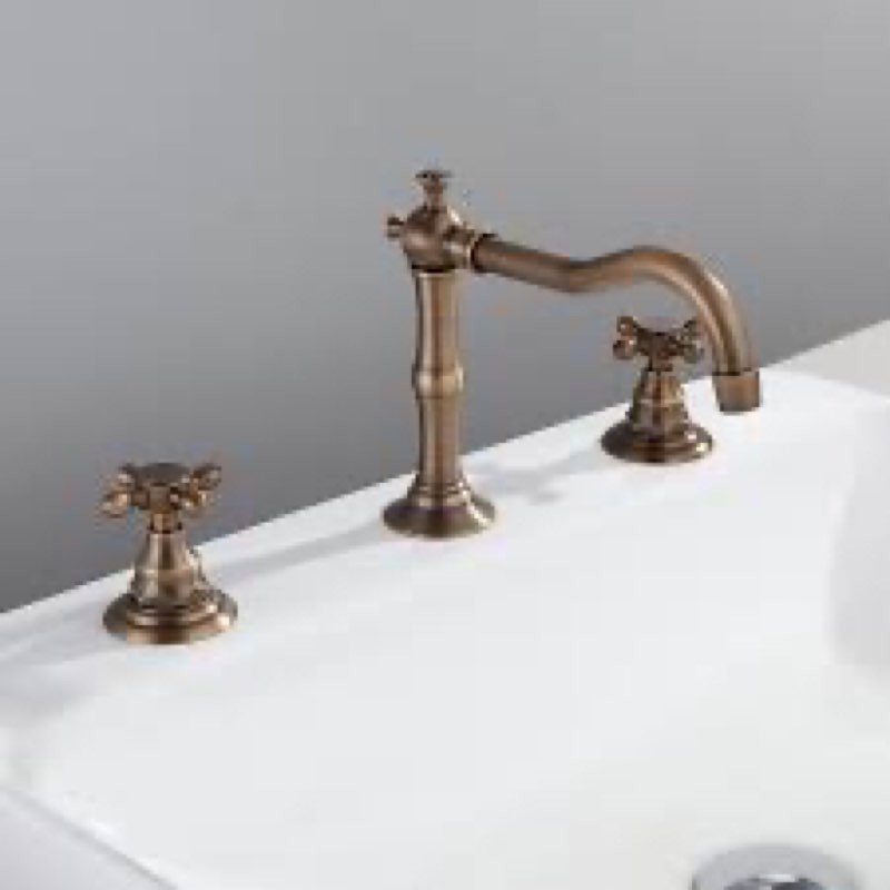 Chester widespread bathroom faucet