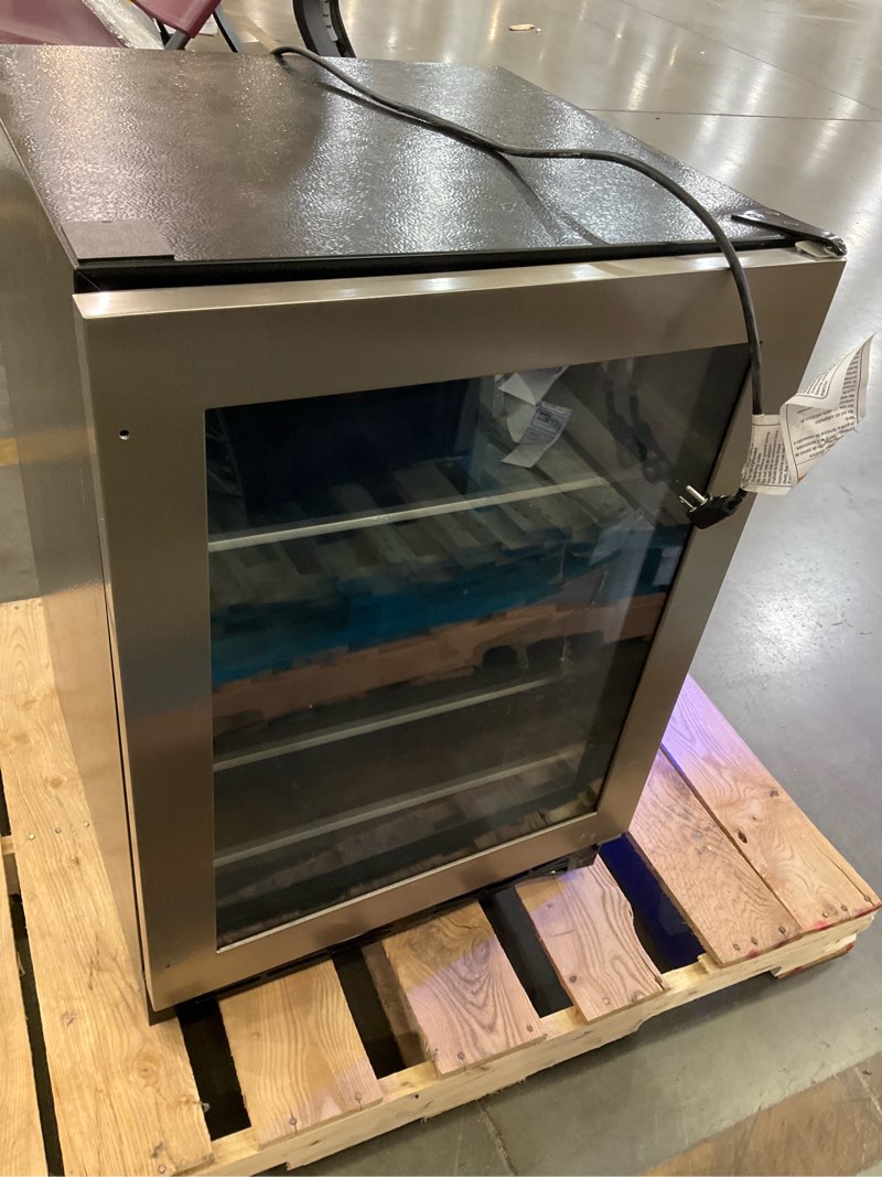 Condition photo showing Good Condition for hisense 140-can 5.4 cu. ft. freestanding stainless steel beverage cooler wine + beverage hbc54d6as